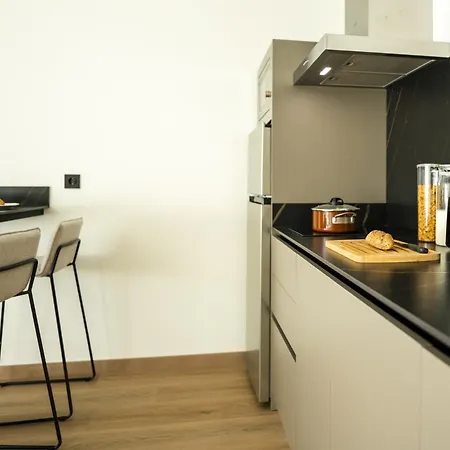 Alora アパートホテル メリダ