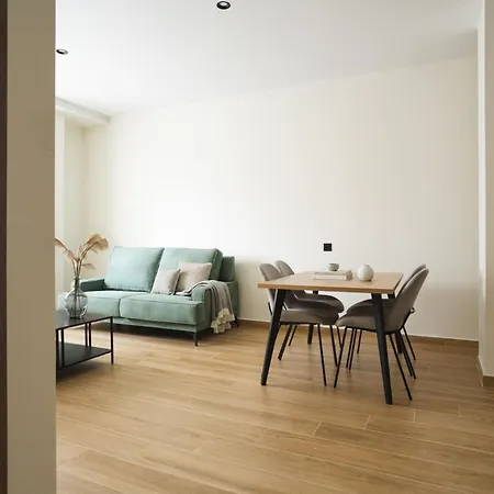 Apartahotel Alora 4*