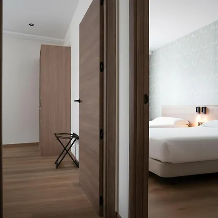 Alora Hotel apartamentowy