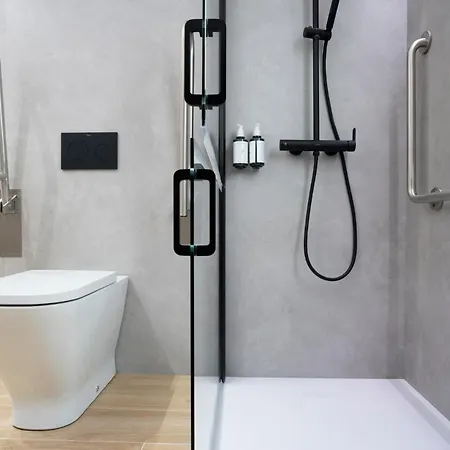 Alora Hotel apartamentowy 4*