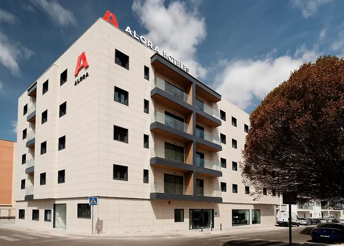 Alora 아파트호텔