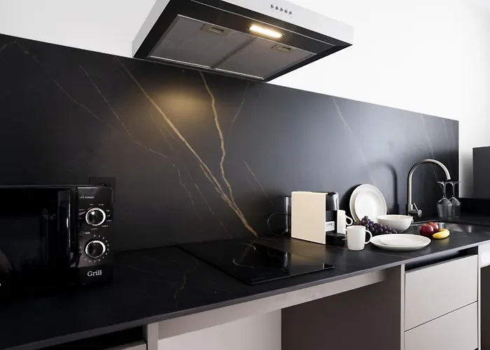 Alora 아파트호텔